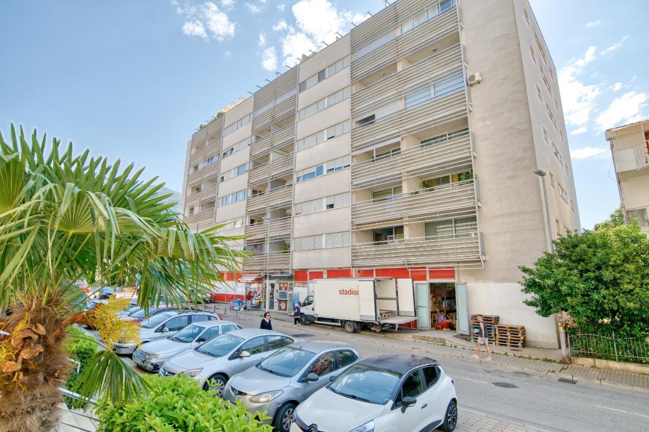 Sea View Apartments In Budua Esterno foto