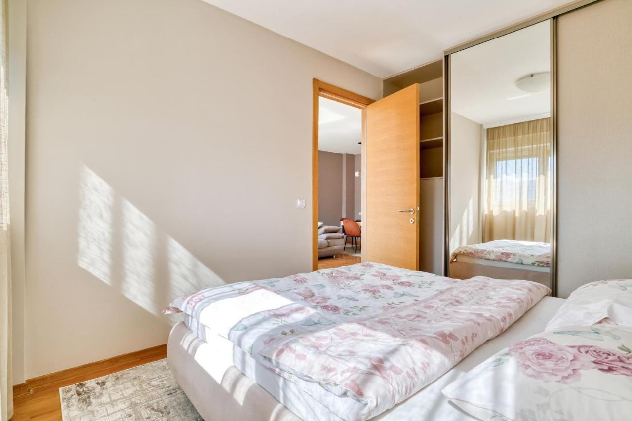 Sea View Apartments In Budua Esterno foto